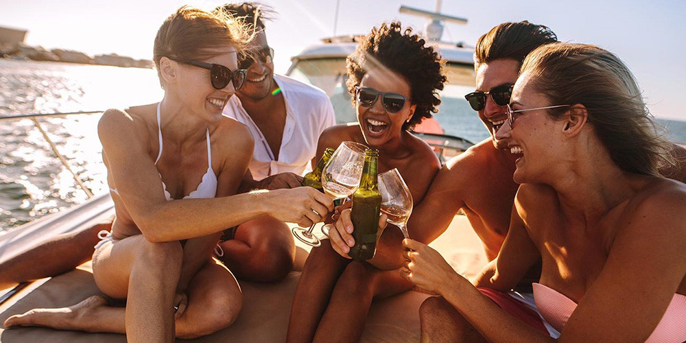 Why Should You Host Your Next Party on a Yacht?