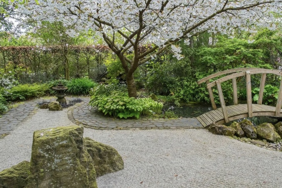 How to Use Tiles to Create Zen-Inspired Outdoor Meditation Corners